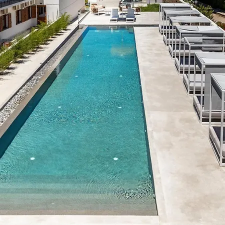 Olia سكوبيلوس تاون