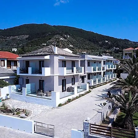 Olia Aparthotel 4*