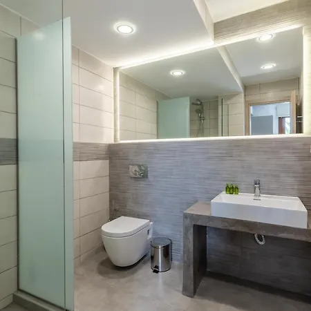 Lägenhetshotell Olia 4*