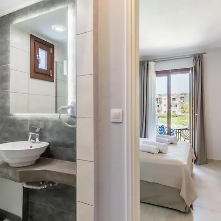 Lägenhetshotell Olia 4*